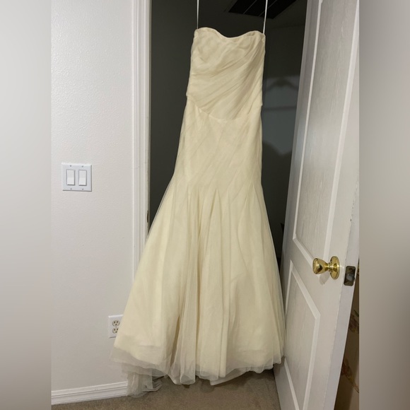 New Vera Wang wedding dress